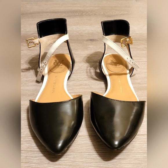 Vince Camuto | Leather | Ankle-Strap | Pointed-Toe | Sandals | Size 6M - Picture 2 of 12
